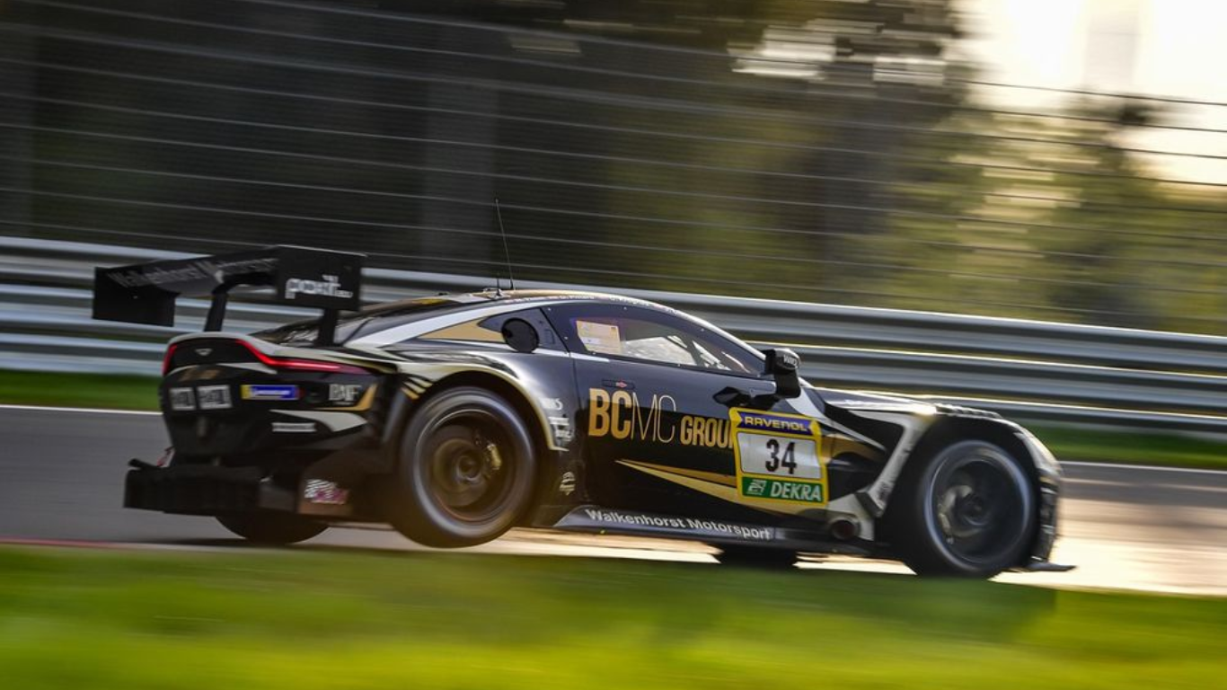 2025 Aston Martin Vantage