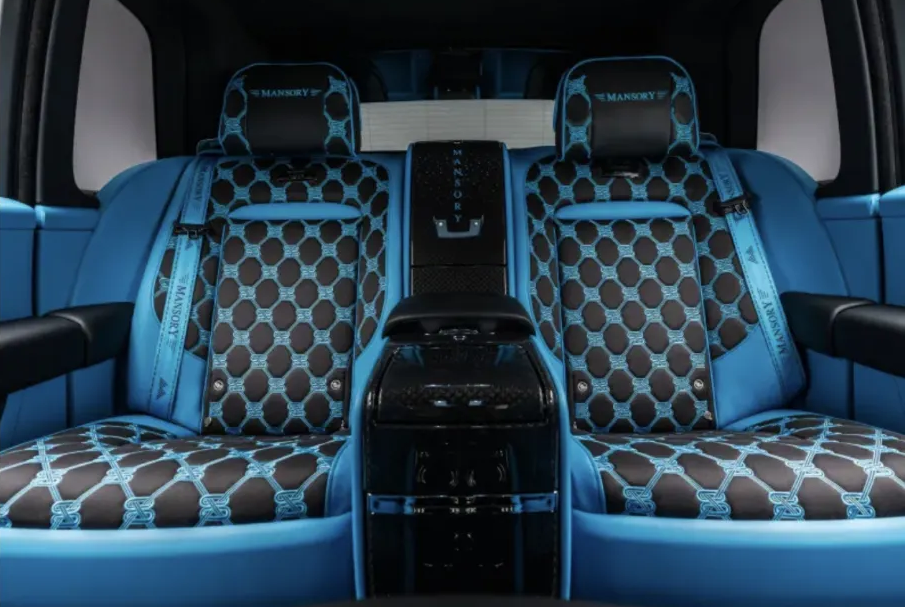 2025 Rolls-Royce Cullinan by Mansory Arrives at First Motors Dubai 2.png