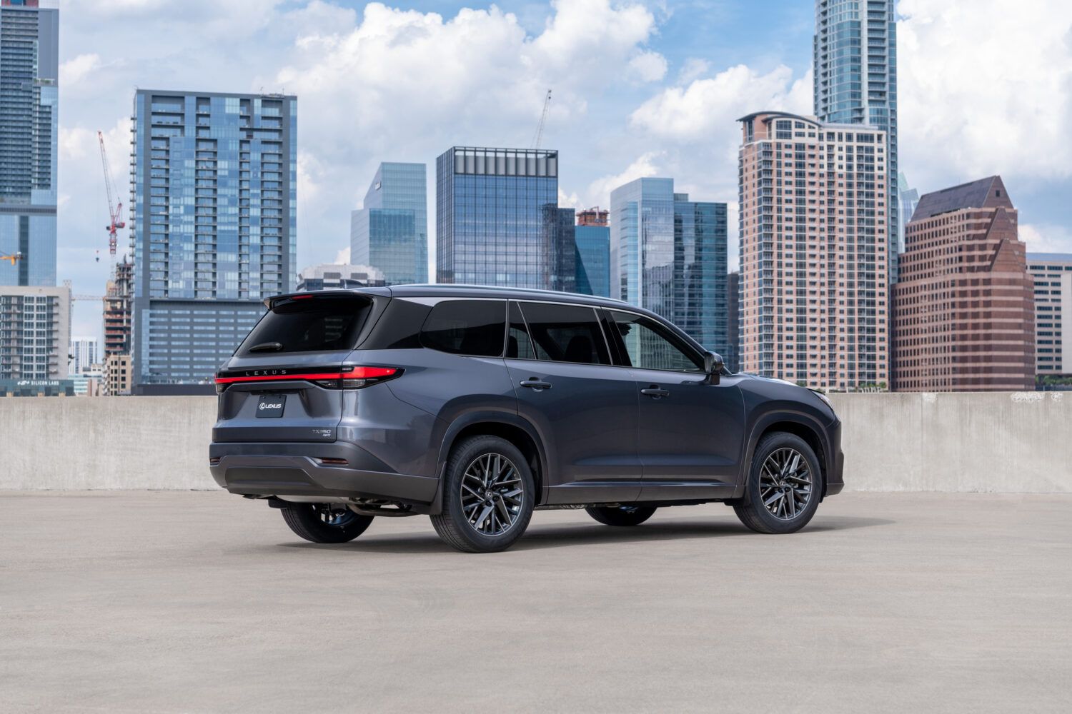 2026 Lexus TX Unveiled Luxury SUV with Advanced Technology and Powerful Hybrid Options 3.jpg