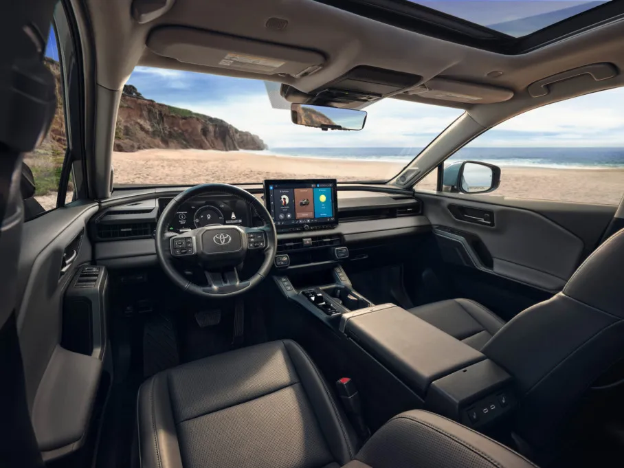 2026 Toyota RAV4 Debuts With HEV & PHEV.png