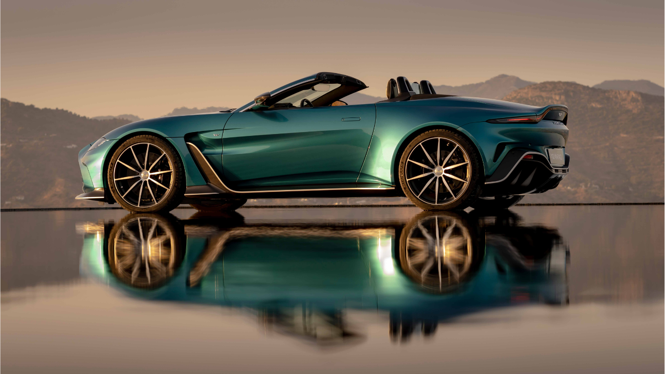 Aston Martin V12 Engine