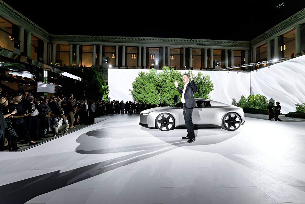 Audi Concept C Unveiled A Bold New Design Philosophy for Future Luxury Models (1).jpg