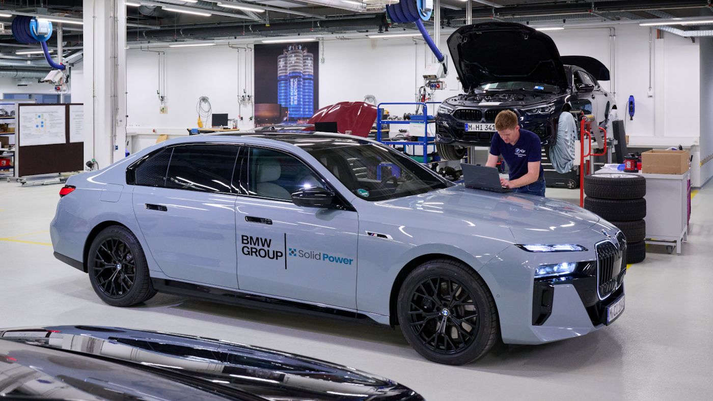 BMW Charges Ahead Real-World Testing Begins for All-Solid-State EV Batteries.jpg