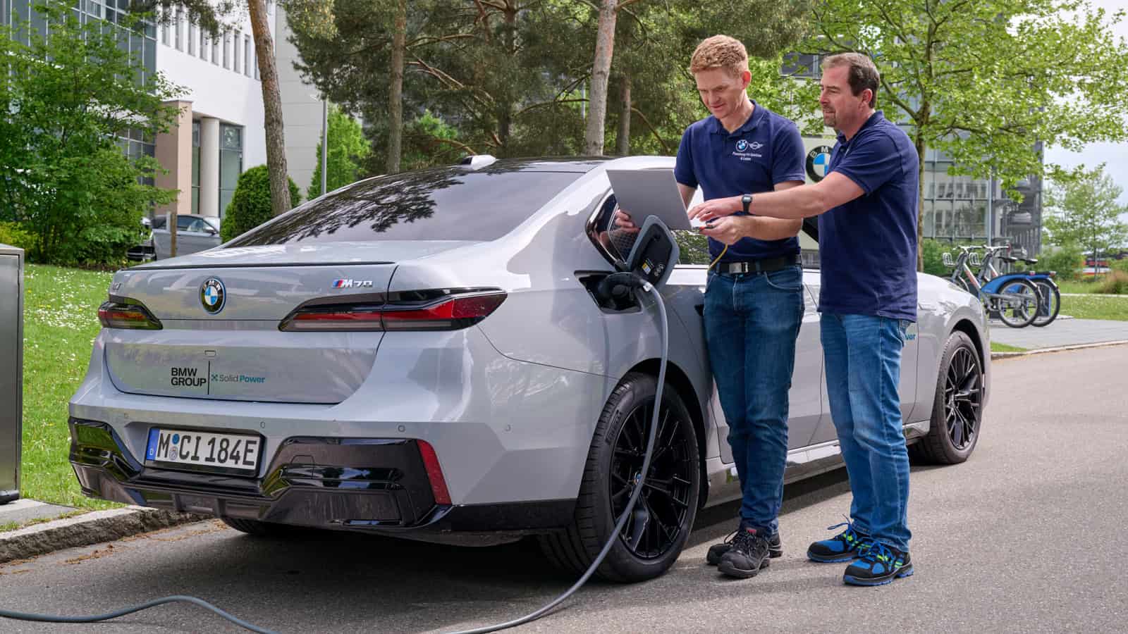 BMW Real-World Testing Begins for All-Solid-State EV Batteries.jpg
