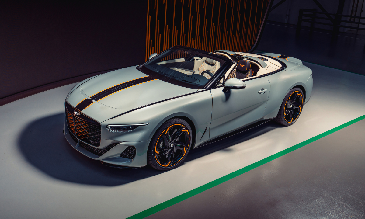 Bentley Reveals First Bespoke Batur Convertible by Mulliner.png