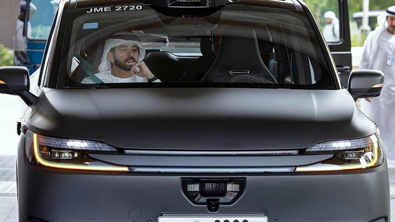 Dubai Launches RT6 Autonomous Taxis cover.jpg