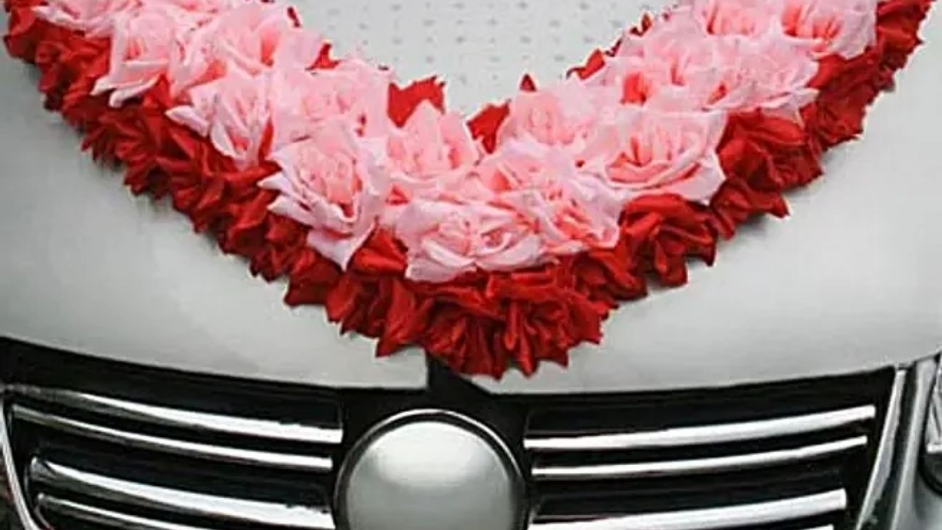 Elegant car with scattered red roses and floating hearts (1).jpg