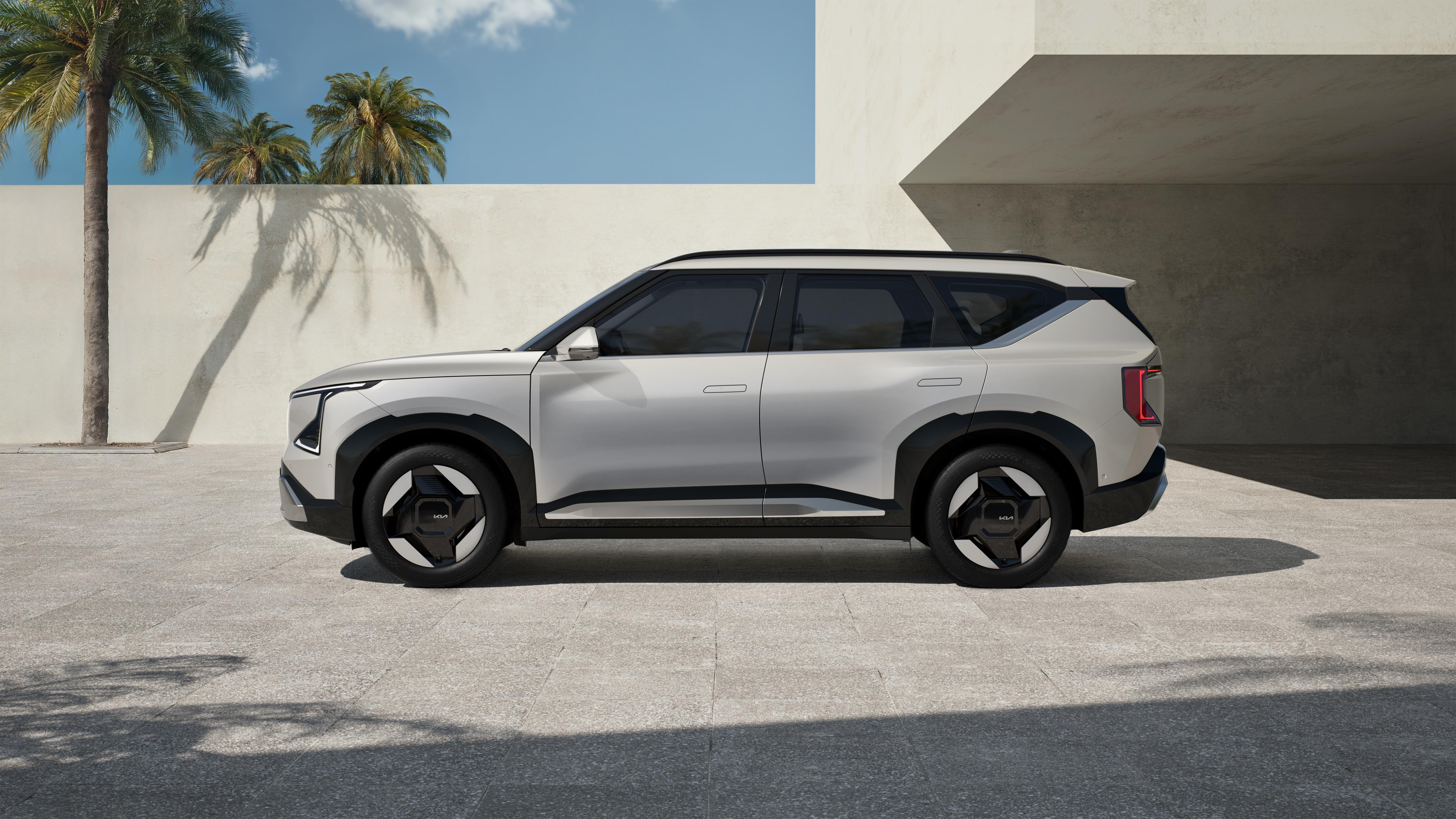 Kia Launches the All-New EV5 A Family-Friendly Electric SUV with Advanced Features 1.jpg