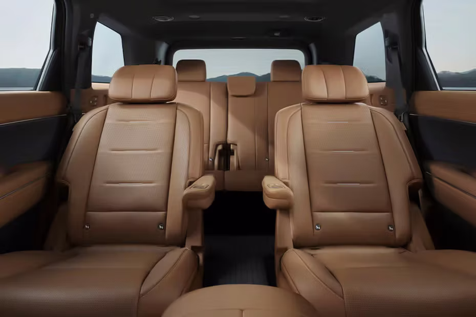 Hyundai Palisade Front Seats View
