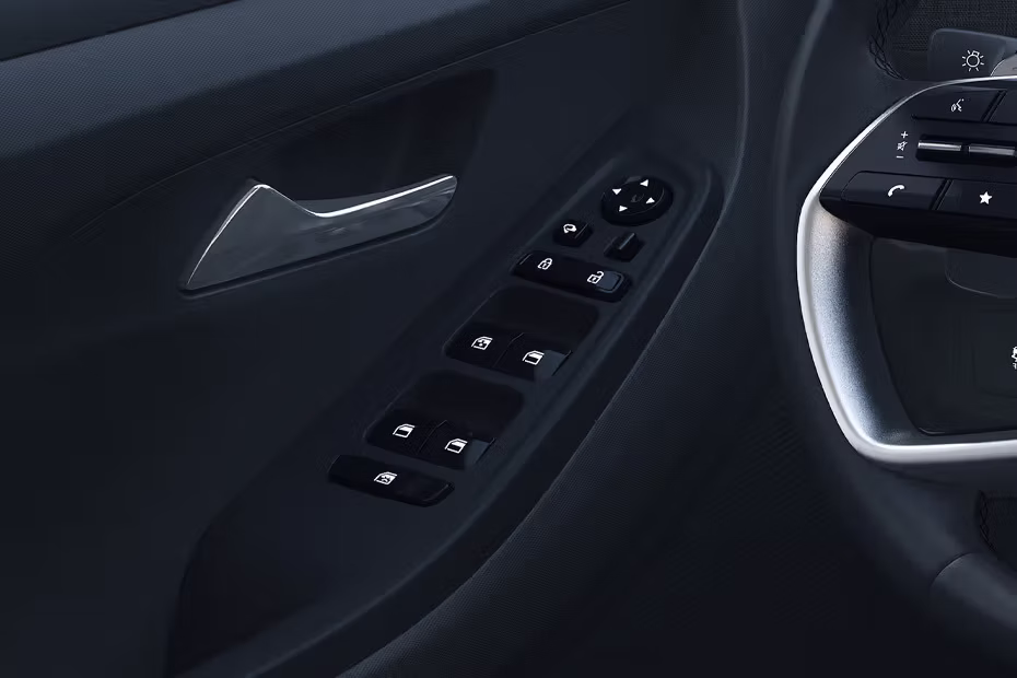 Hyundai Creta Driver Side  in Side Door Control