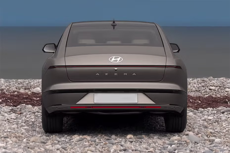 Hyundai Azera Full Rear View