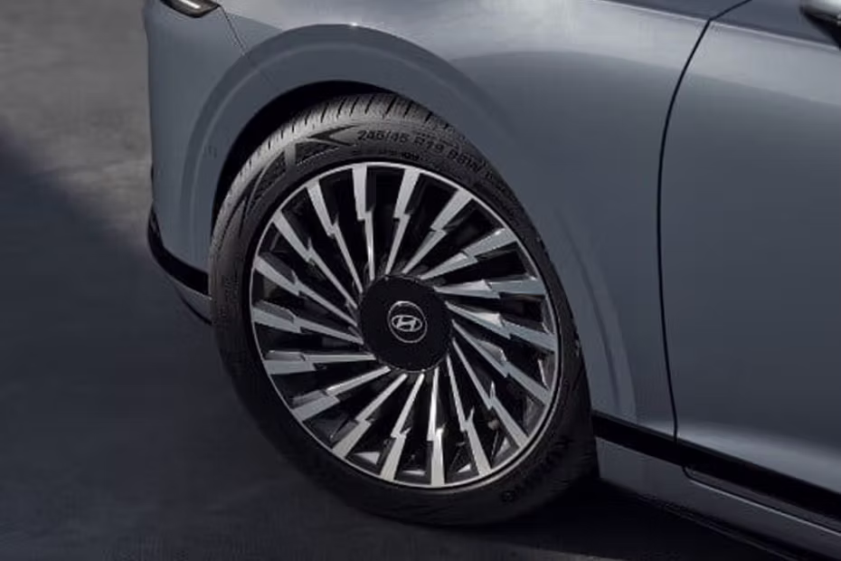 Hyundai Azera Wheel View