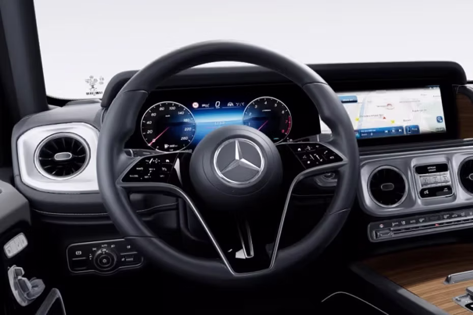 Mercedes Benz G Class Steering View