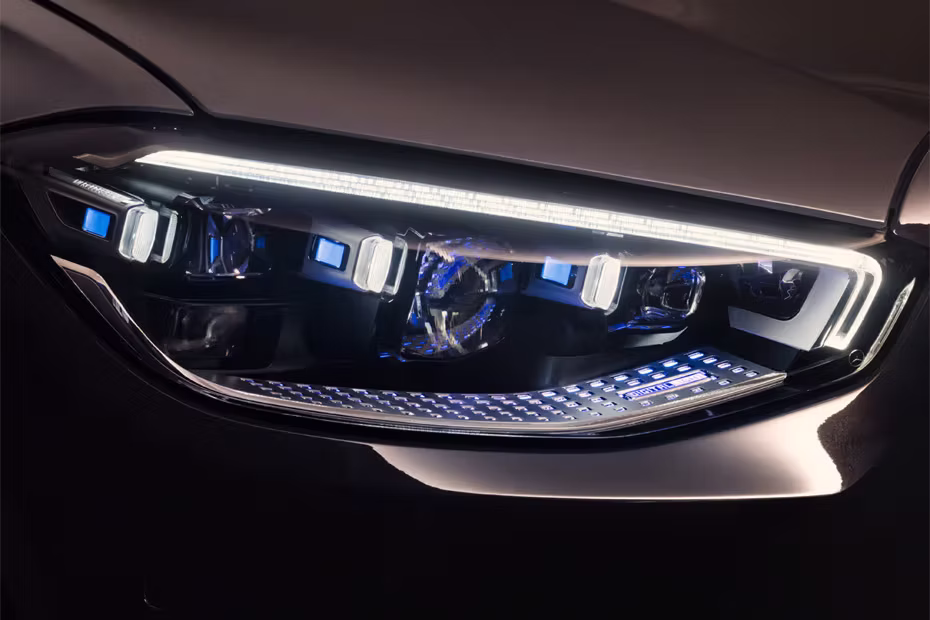 Mercedes-Benz S-Class Front Headlight View