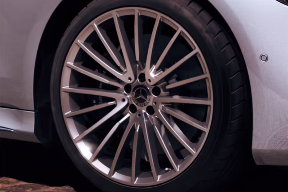 Mercedes-Benz S-Class Wheel View