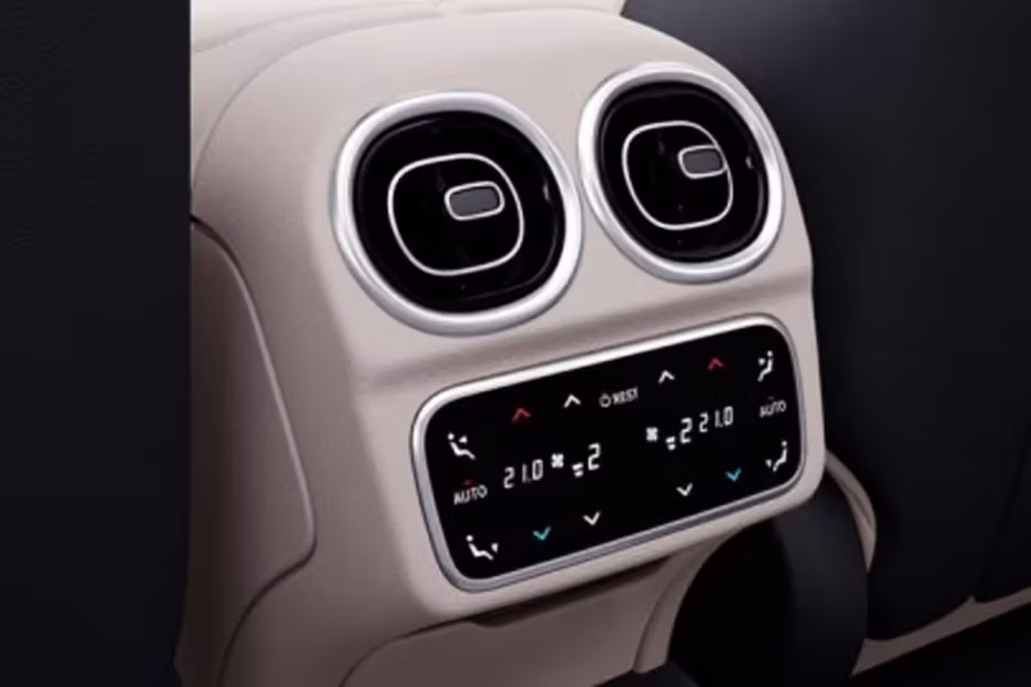 Mercedes-Benz C Class Rear AC Controls