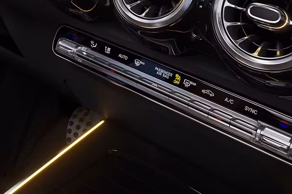 Mercedes-Benz GLB Class AC Controls Auto Parking Controls
