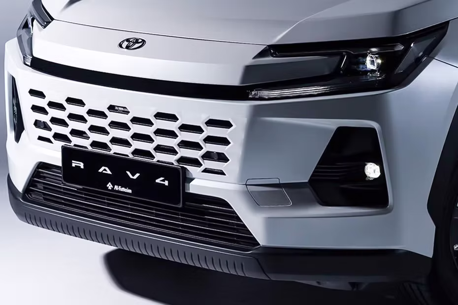 Toyota RVE 4 HAV Front Grill Whit Logo LED DRLs