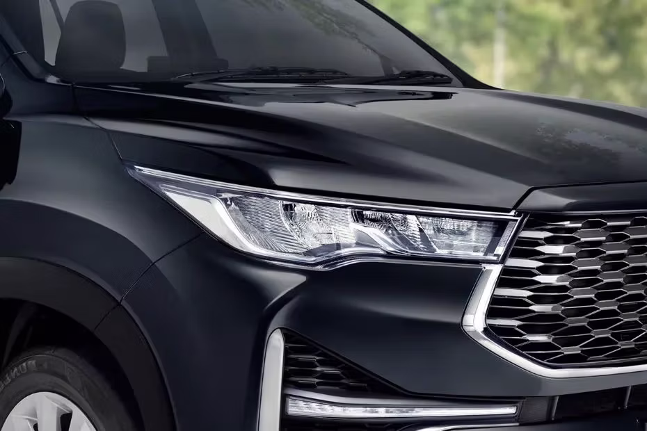 Toyota Innova Hycross LED DRLs Closer View
