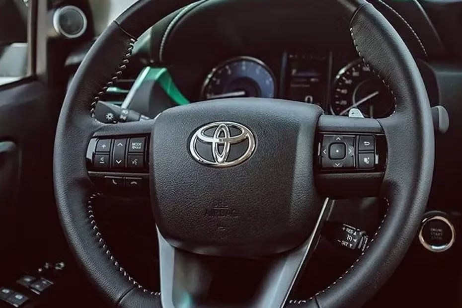 Toyota Fortuner Steering Wheel Multi Function Controls 