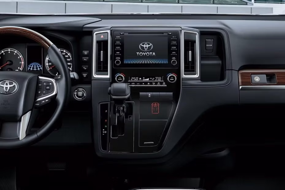 Toyota Granvia Front AC Controls & Stereo 