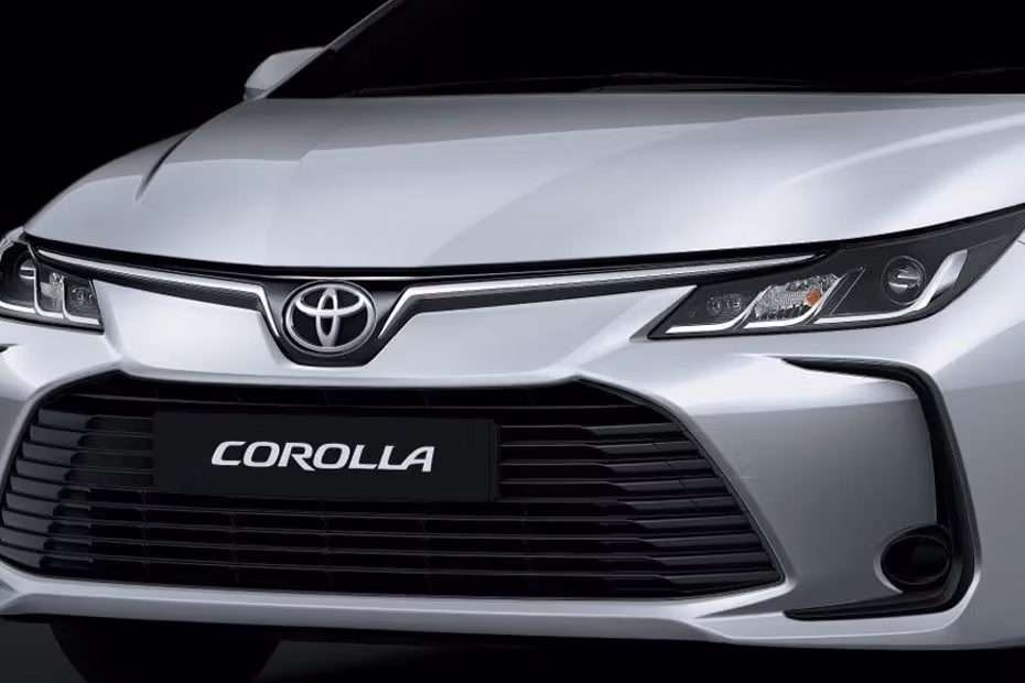 Toyota Corolla Hybrid Grille Closer View