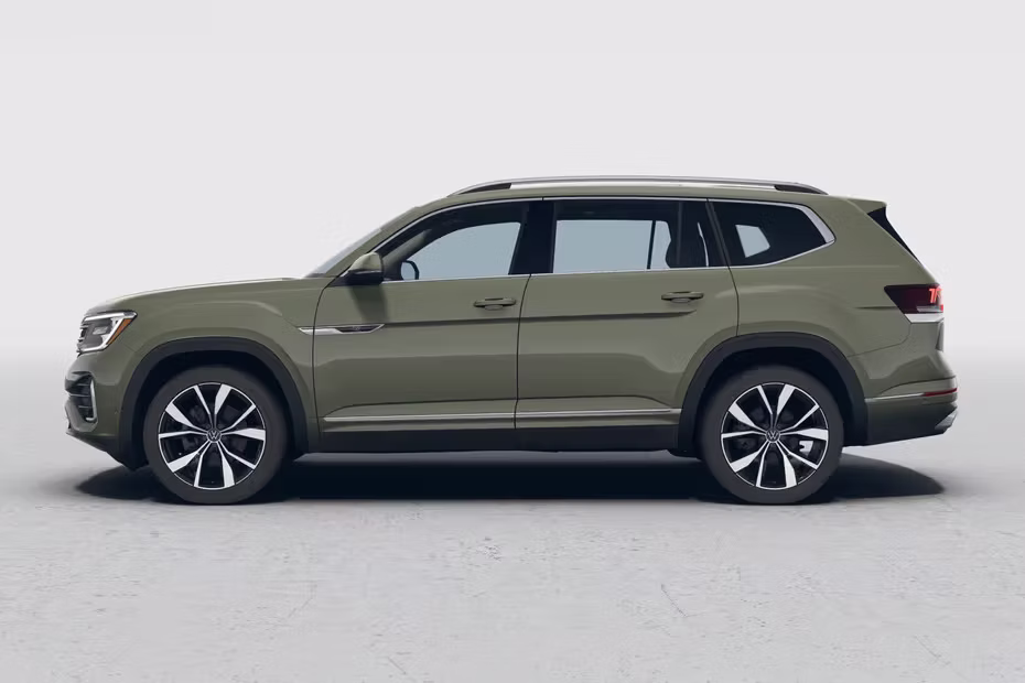 Volkswagen Teramont Side View With Sporty Alloy Wheel 