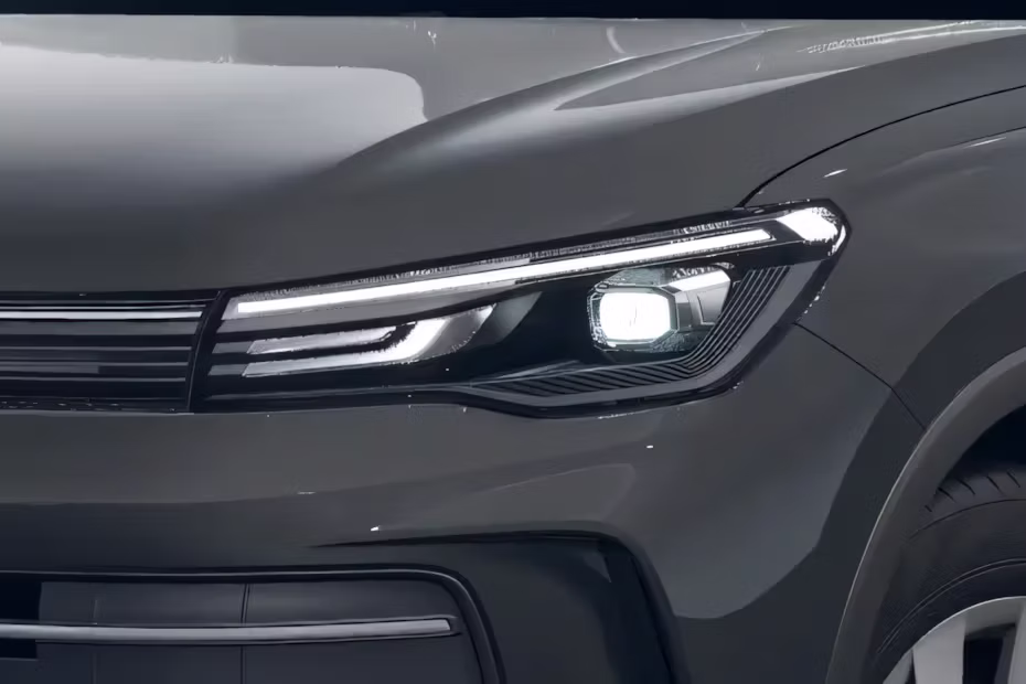 Volkswagen Tiguan Front LED DRL Closer View