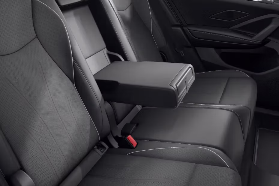 Volkswagen Tiguan Rear Seats Armrest