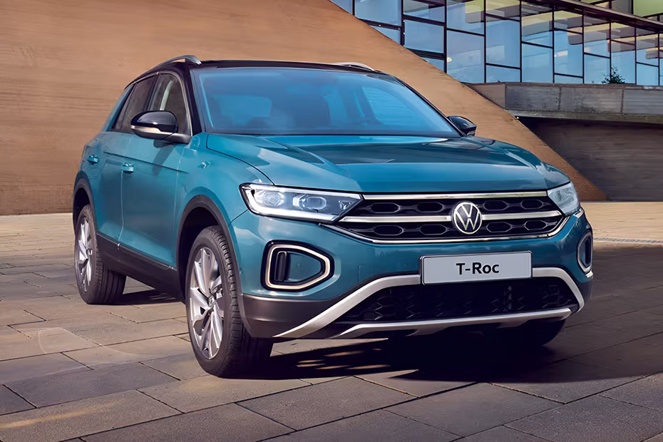 Volkswagen T-Roc Medium Angle Front View