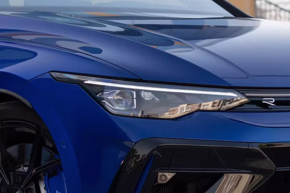 Volkswagen Golf R Front Headlight With DRLs