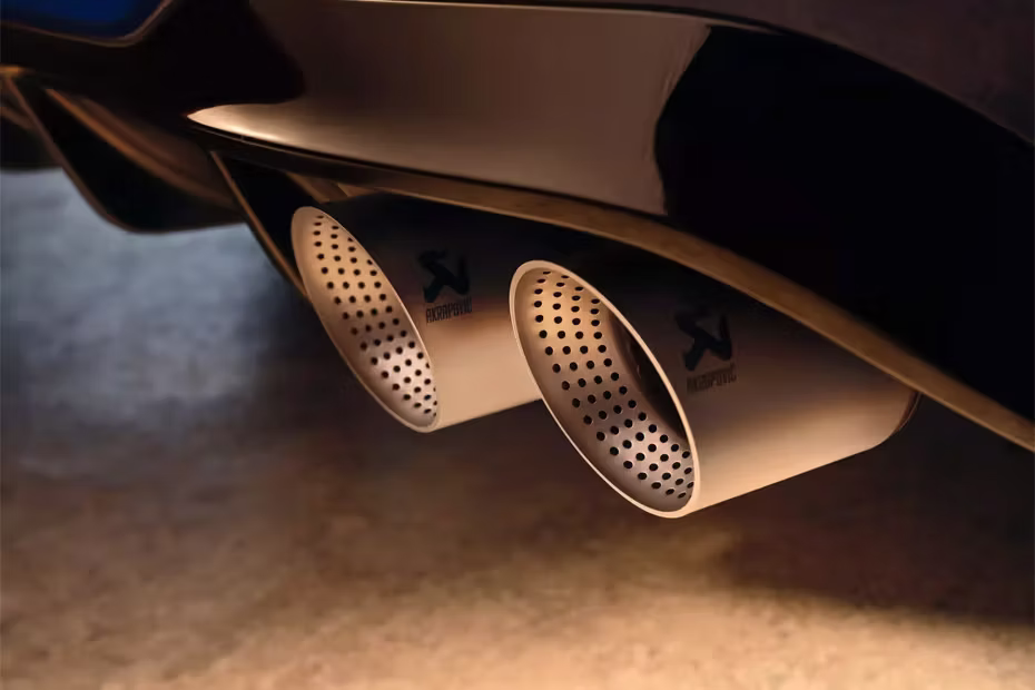 Volkswagen Golf R Exhaust Pipe View