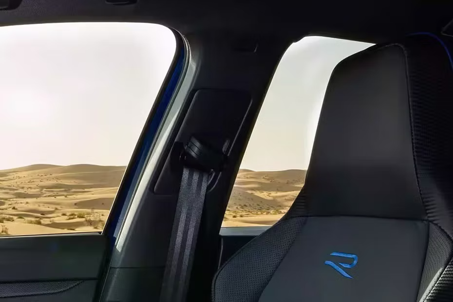 Volkswagen Golf R Front Seats Headrest