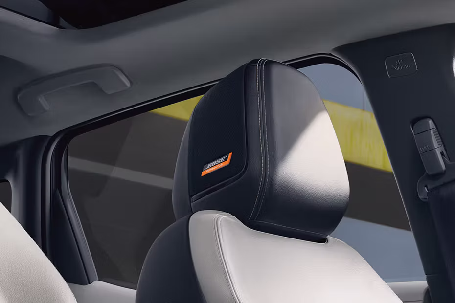 Nissan Kicks Headrest