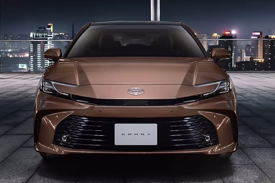 Toyota Cemry Hybrid precioun Bronze Front LED DRL 