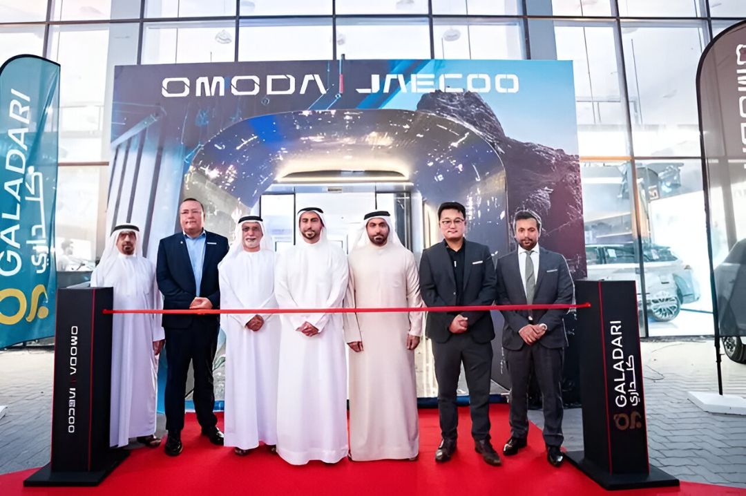 OMODA&JAECOO Unveils Innovative Flagship Showroom in Sharjah and Launches JAECOO J7 SHS SUV.jpg