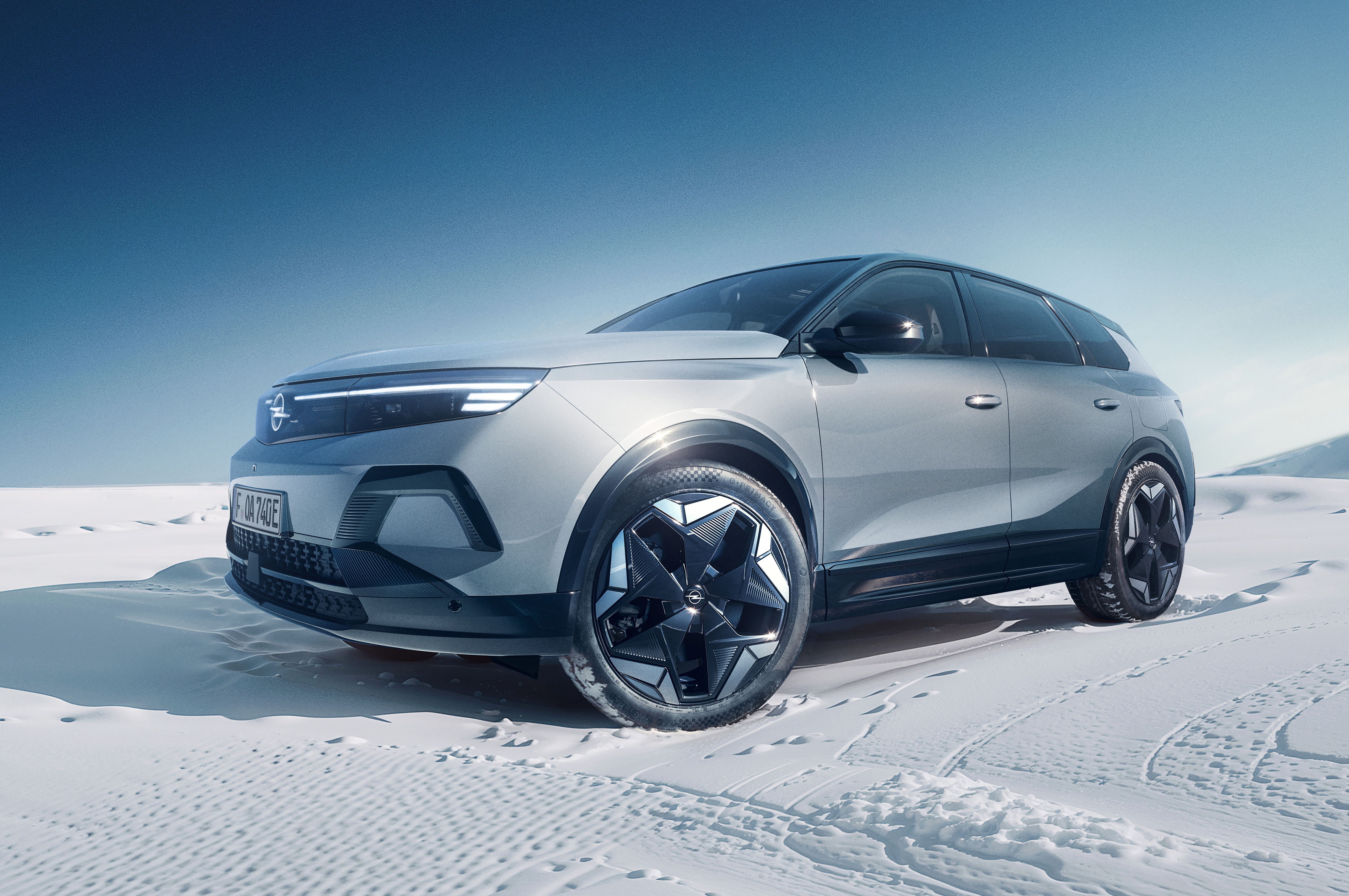 Opel Unveils Futuristic Corsa GSE Vision Gran Turismo and Mokka GSE Electric Models at IAA Mobility 2025 4.jpg