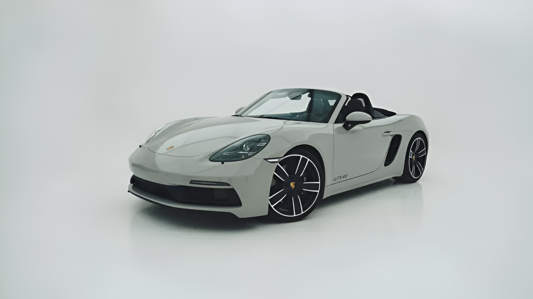Porsche Unveils Bespoke Exclusive Manufaktur Models in Dubai (1).png