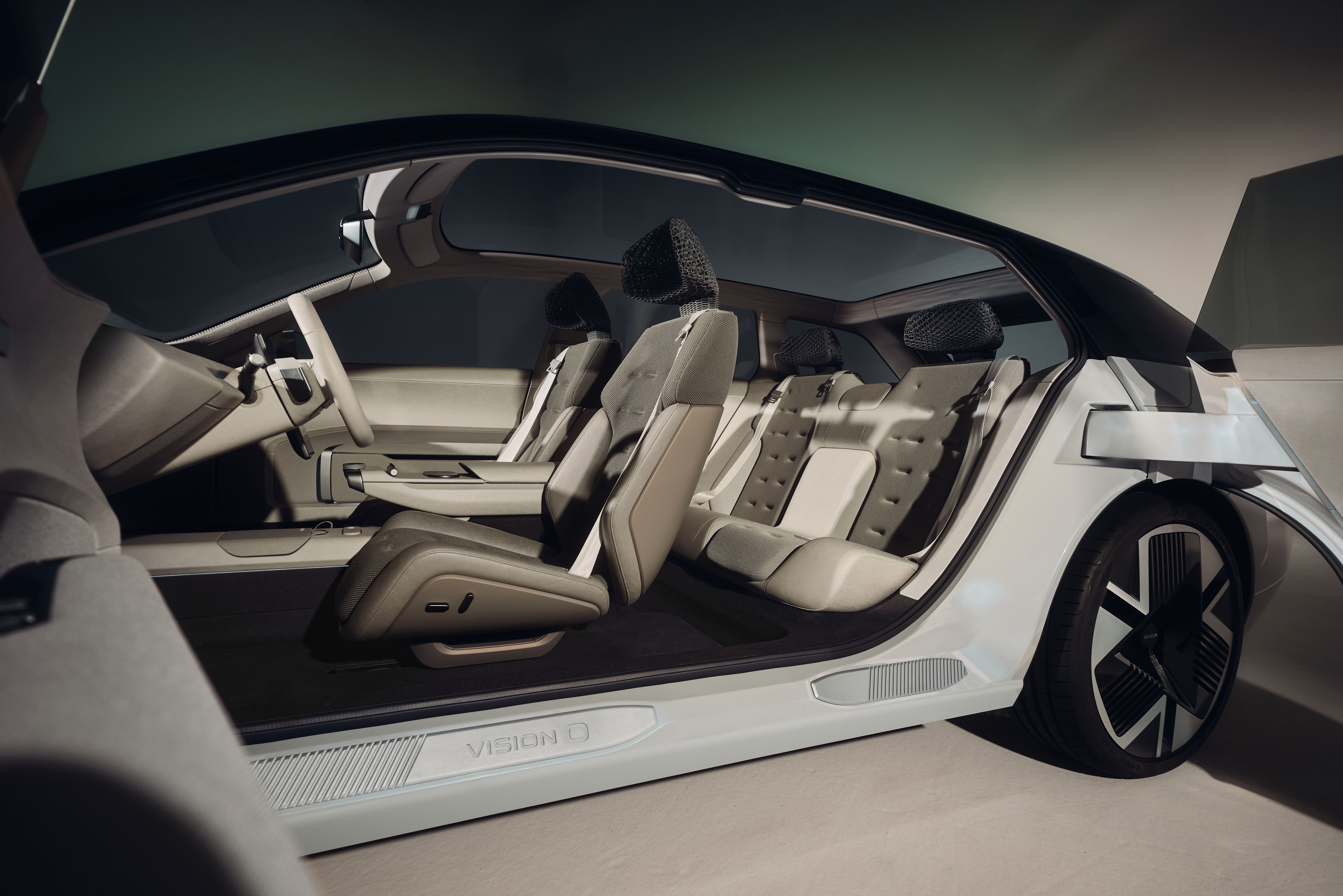 Skoda Unveils Vision O Concept The Future of Modern Solid Design and Next-Gen Technology 2.jpg
