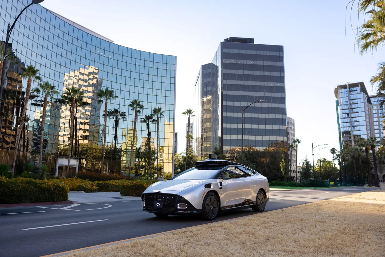 Tensor Unveils World's First Level 4 Autonomous Vehicle The Revolutionary Tensor Robocar.png
