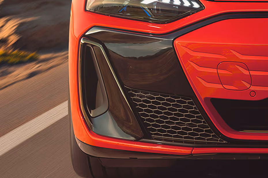 Audi E-tron GT 2026 Front Fog Lamp Close-up
