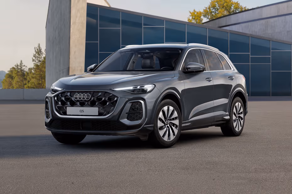 Audi Q5 2025 Daytona Grey SUV Bold Front view with LED DRLs