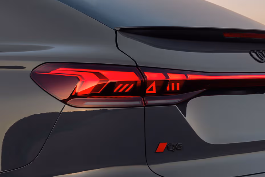 Audi Q6 Sportback e-tron 2026 Connected LED Taillight