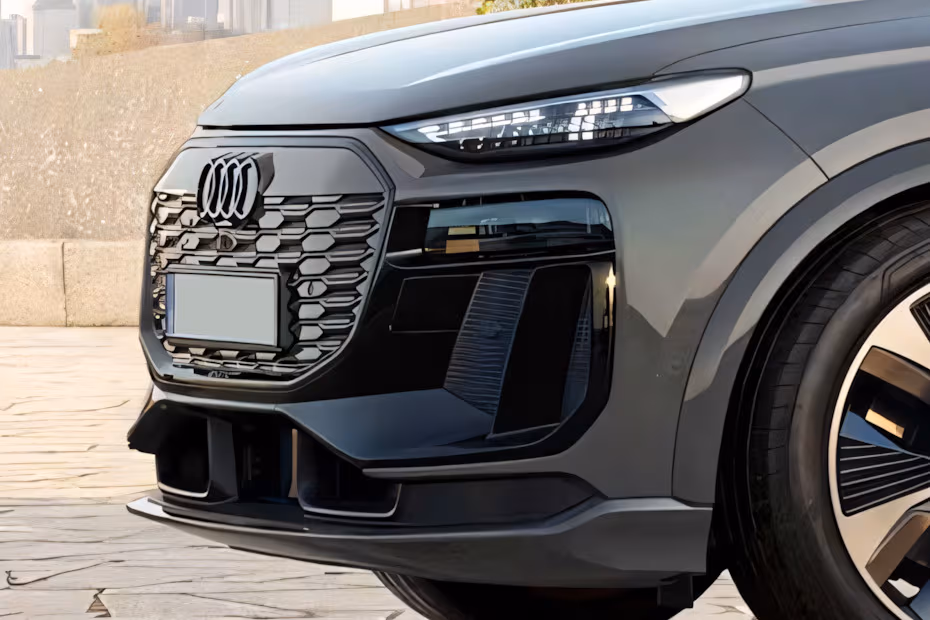 Audi Q6 Sportback e-tron 2026 front Grille Design