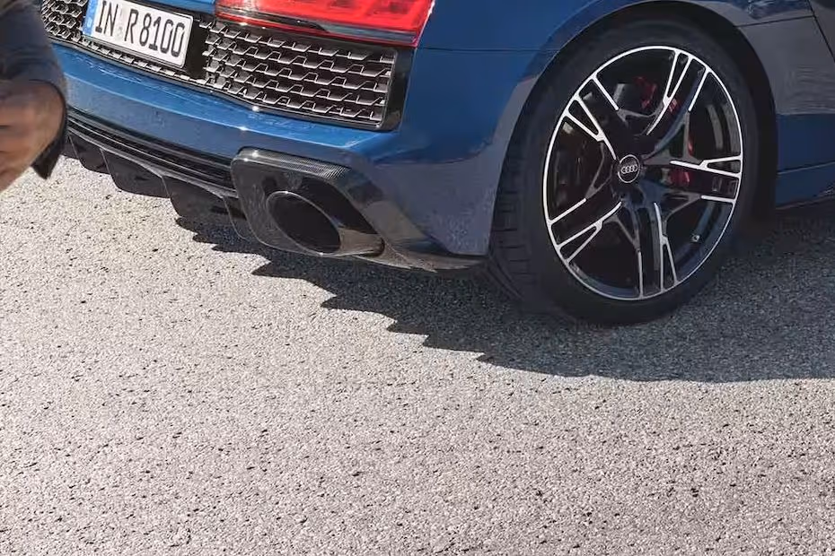 Audi R8 Coupe 2026 Integrated Rear Exhaust Outlet