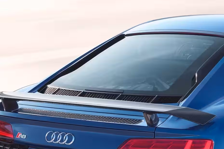 Audi R8 Coupe 2026 Integrated Rear Spoiler