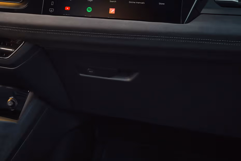 Audi SQ6 Sportback e-tron 2026 Dashboard Glovebox