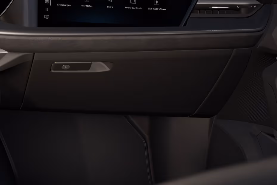 Audi SQ 5 2026 Dashboard Glovebox Closed