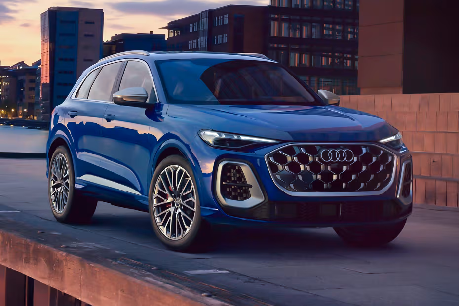Audi SQ 5 2026 front left perspective view