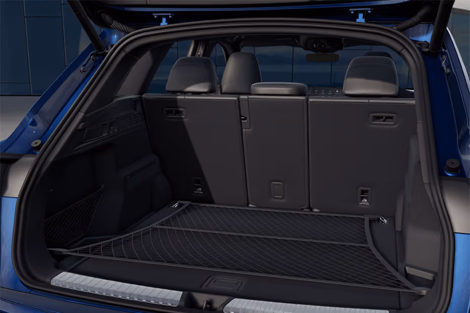 Audi SQ 5 2026 interior centre console storage compartment